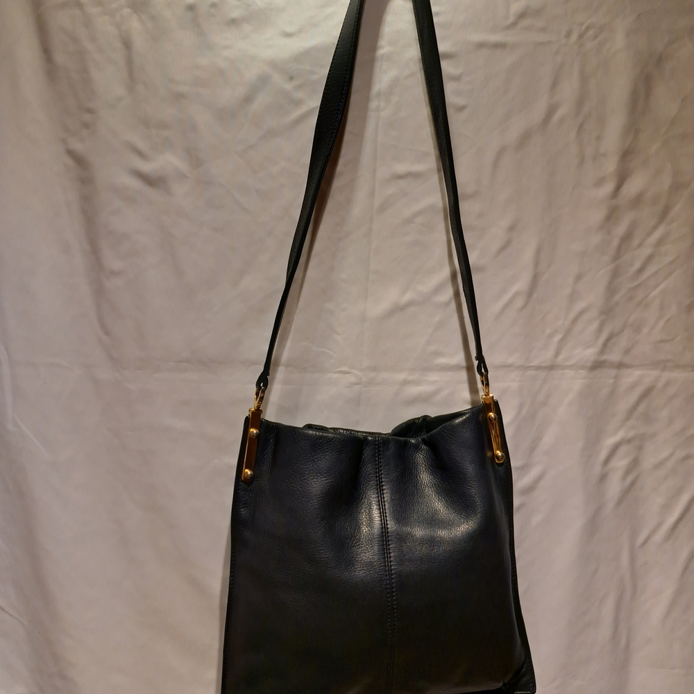 Elegant Black Leather Shoulder Bag
